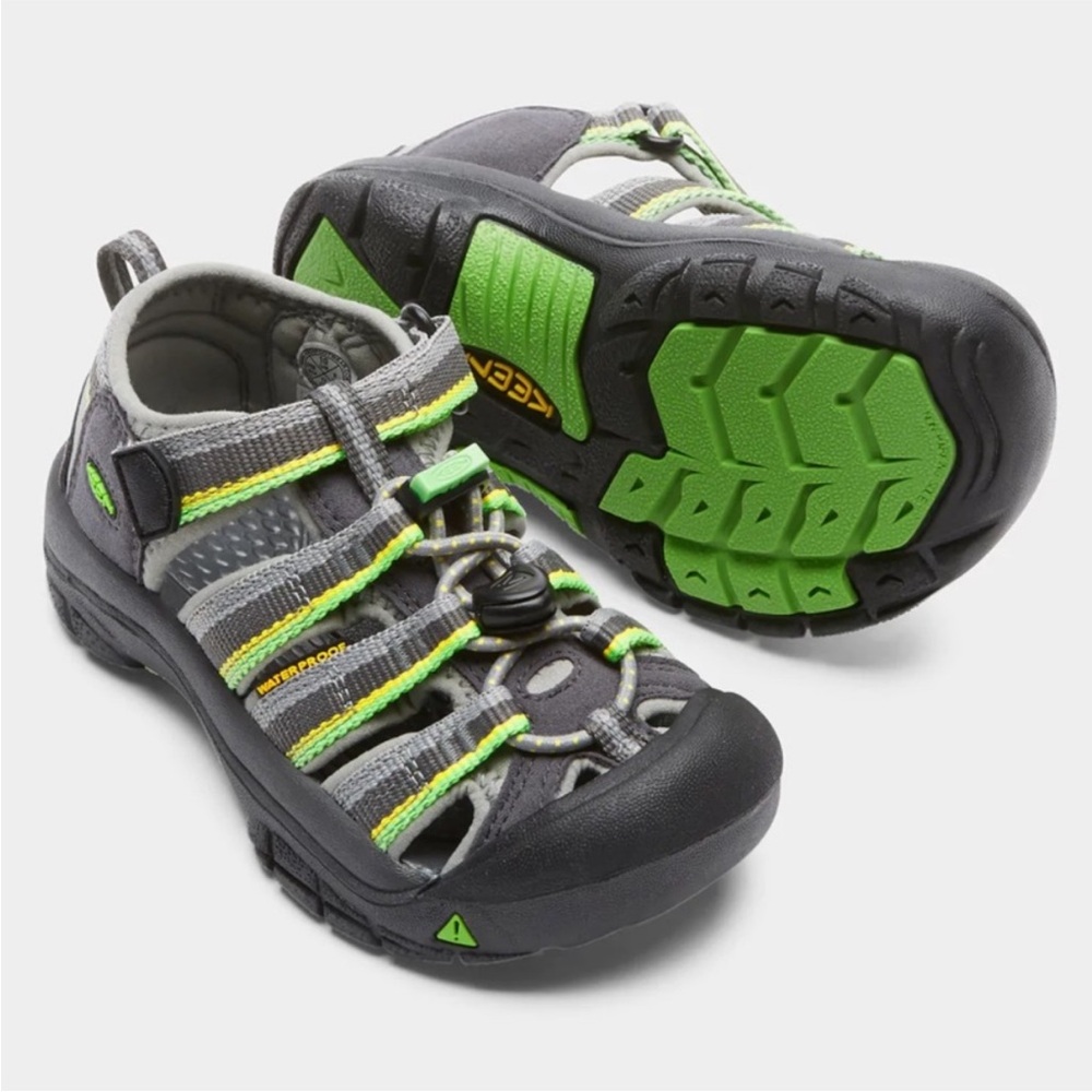 Keen Newport H2 In Racer Gray Outdoor Shoes Sandals Size 13 kids little Boy.